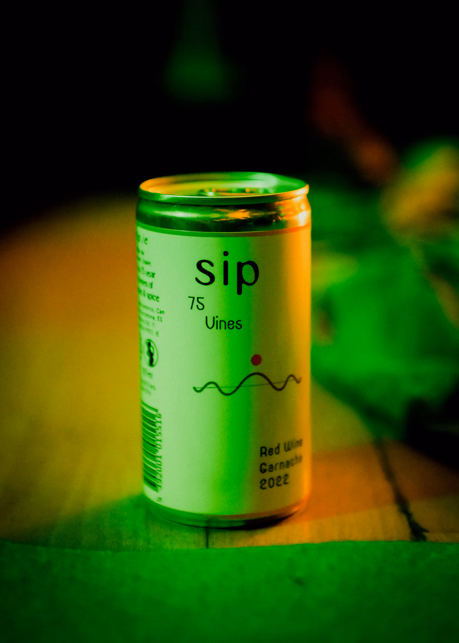 SIP 75 Vines Garnacha can in green light